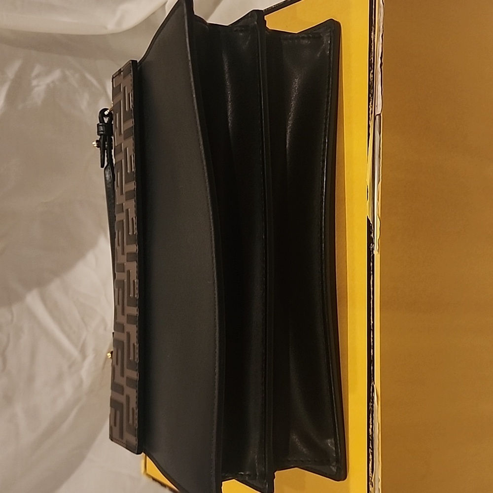 Fendi Black and Brown Logo Shoulder Bag - Picture 5 of 16